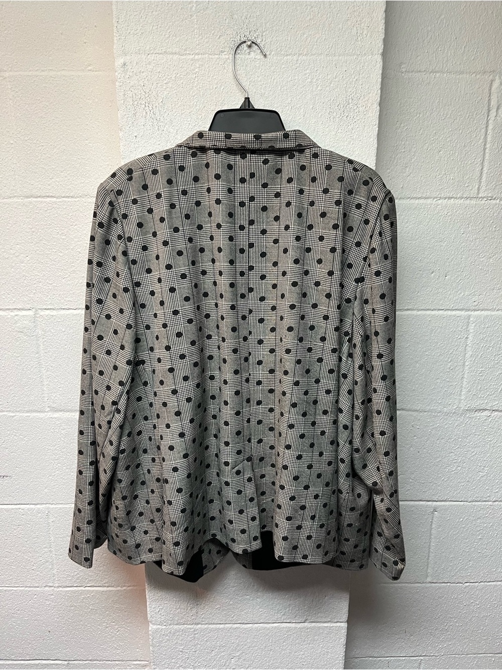 Lane Bryant Cream/Tan Blazer with Black Polka Dots - Picture 6 of 6
